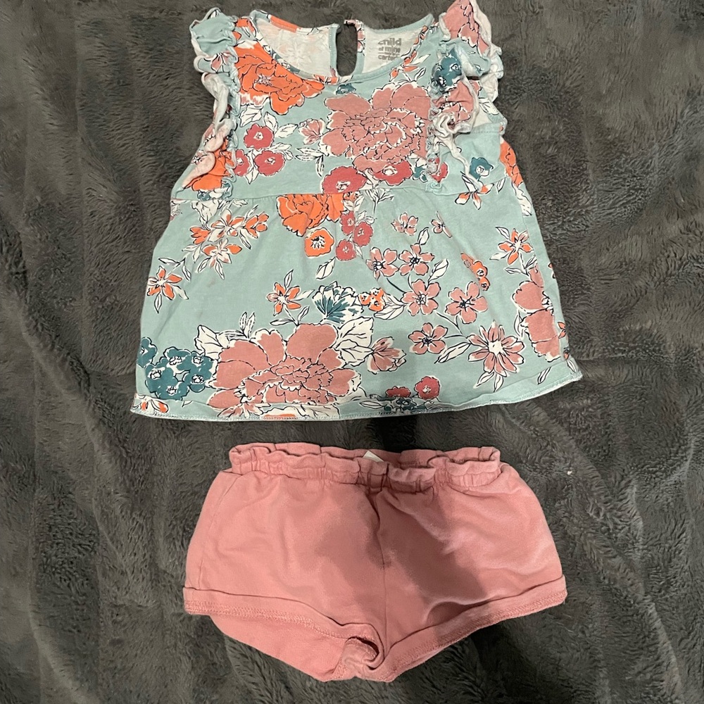 Girls’ Shorts Outfit
